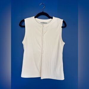 ABERCROMBIE- White ribbed Sleeveless button tank